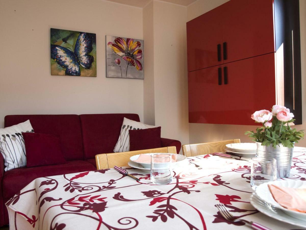 Casa Marina - Appartamento Nel Residence Di Нессо Екстер'єр фото
